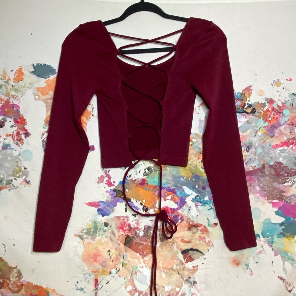 Lace-up Crop - Picture 4 of 5